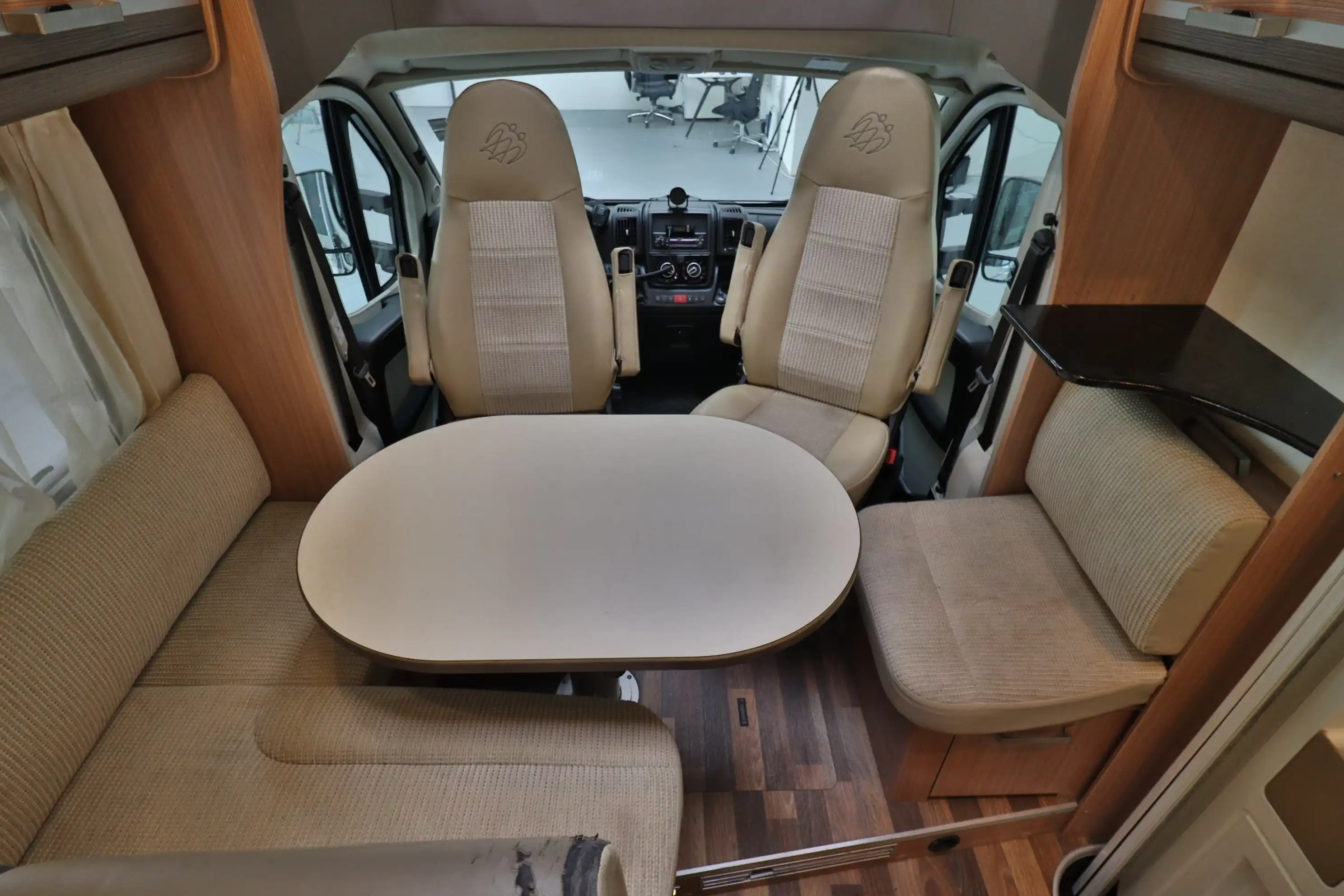 KNAUS SKY TI 700 MEG